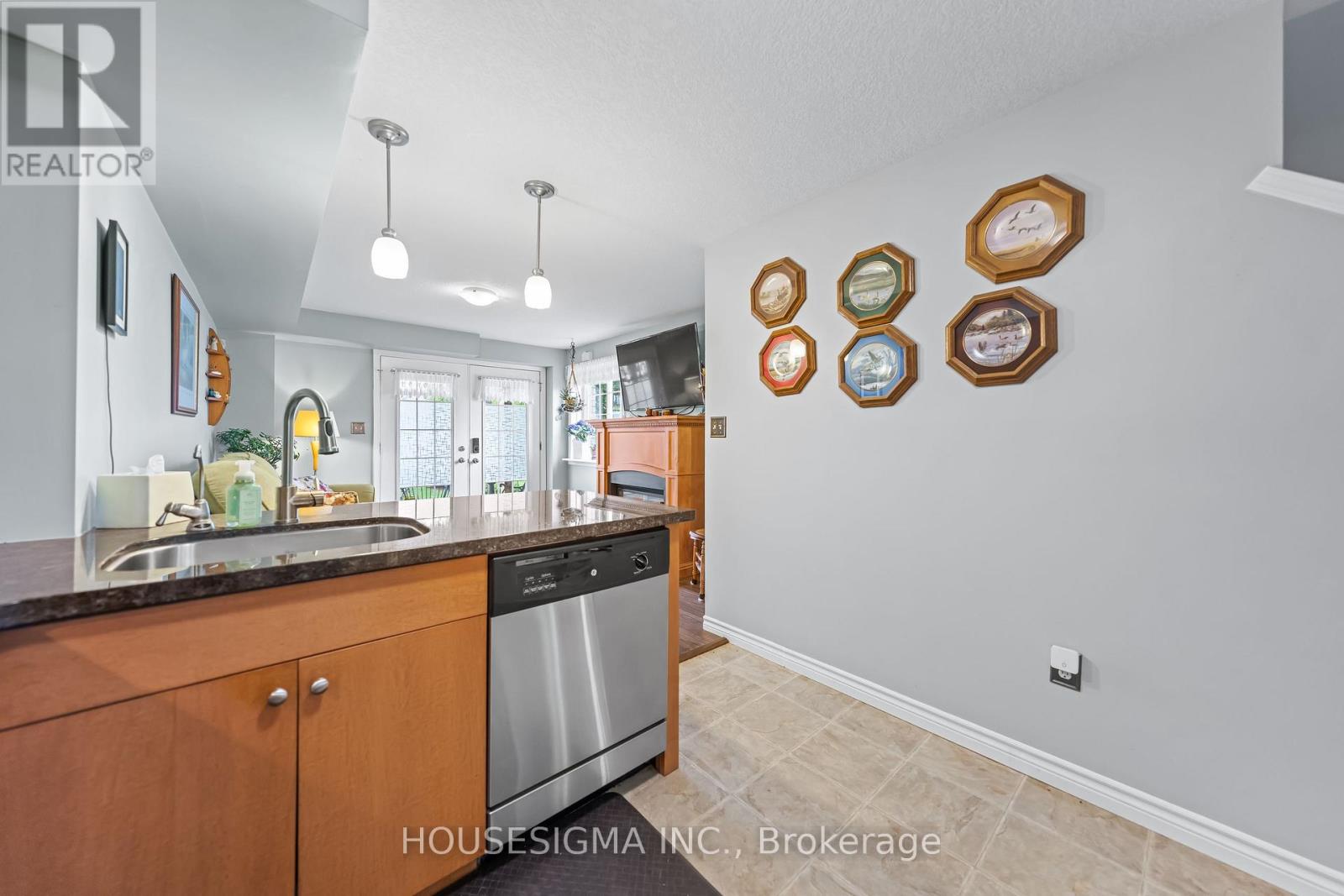 124 - 35 Mountford Drive Property Photo 16