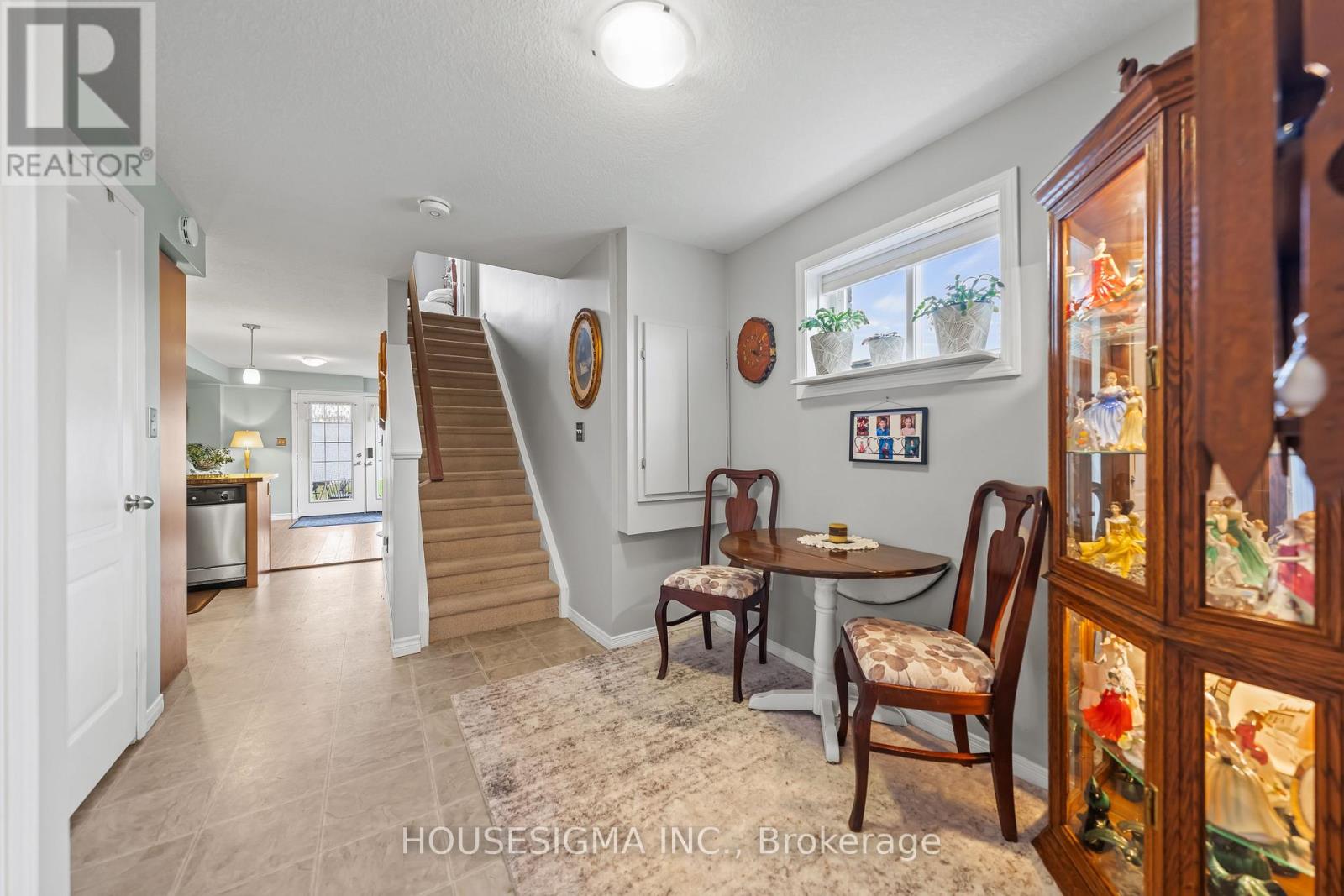 124 - 35 Mountford Drive Property Photo 18