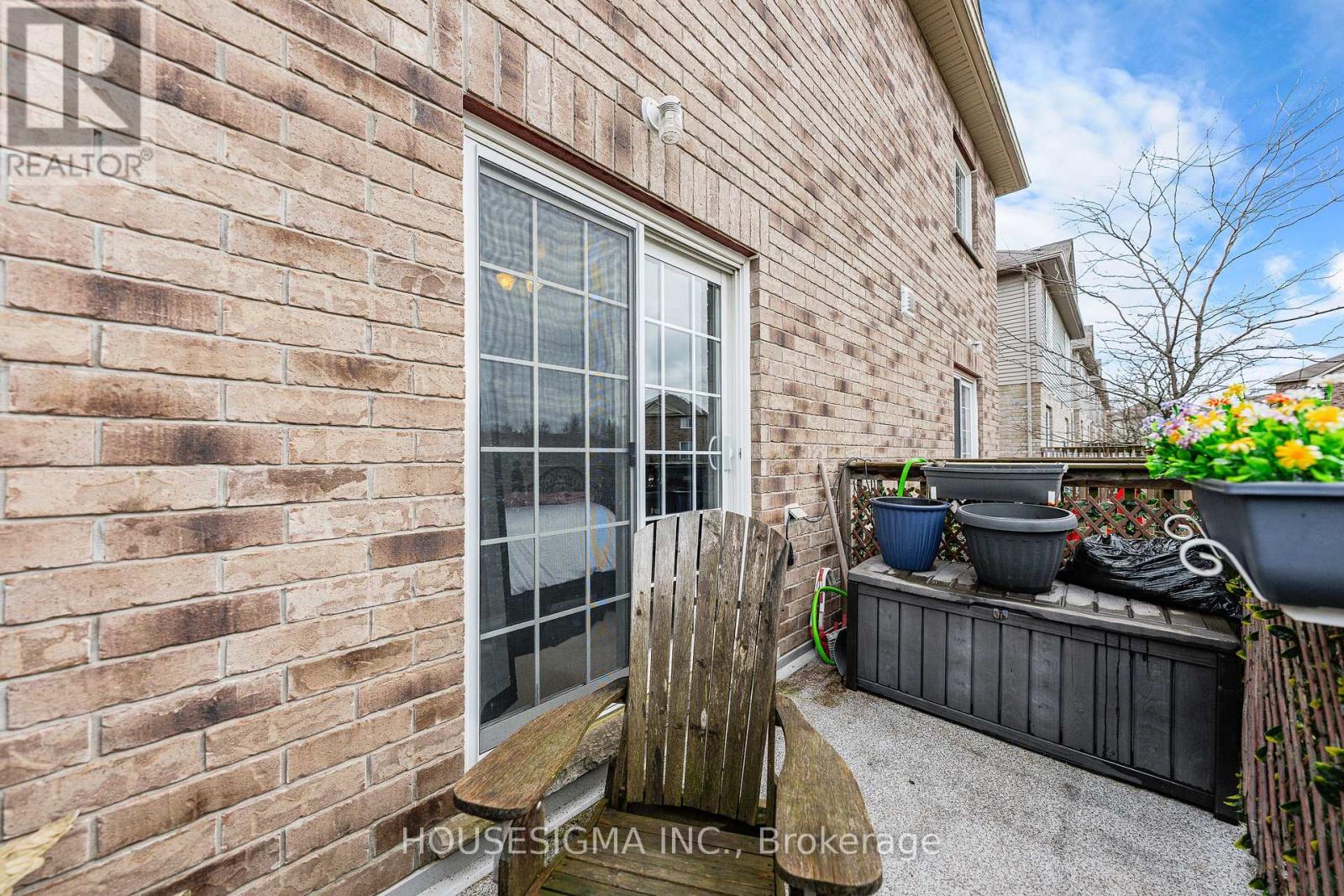 124 - 35 Mountford Drive Property Photo 31