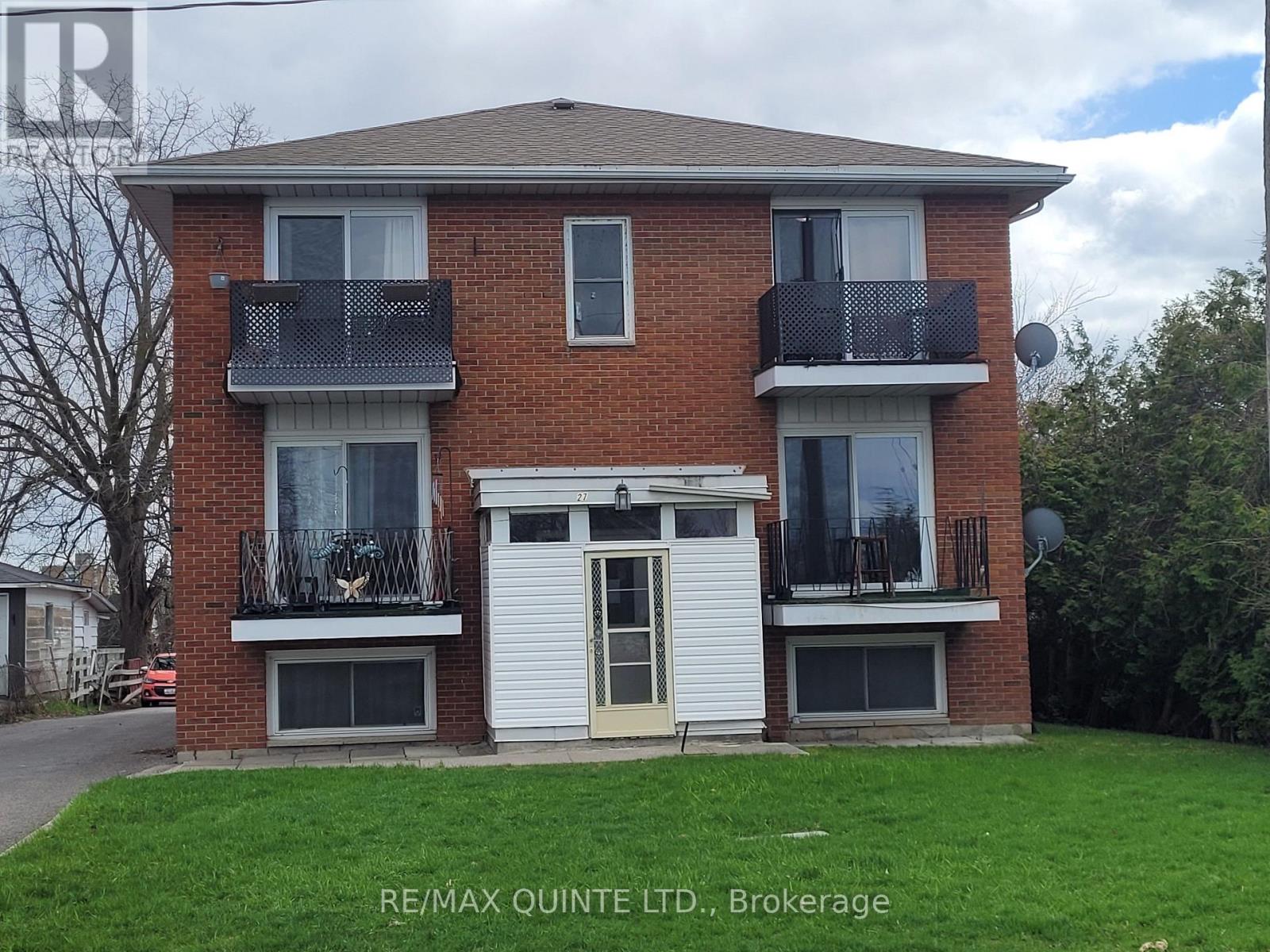 27 King George Square Property Photo 2