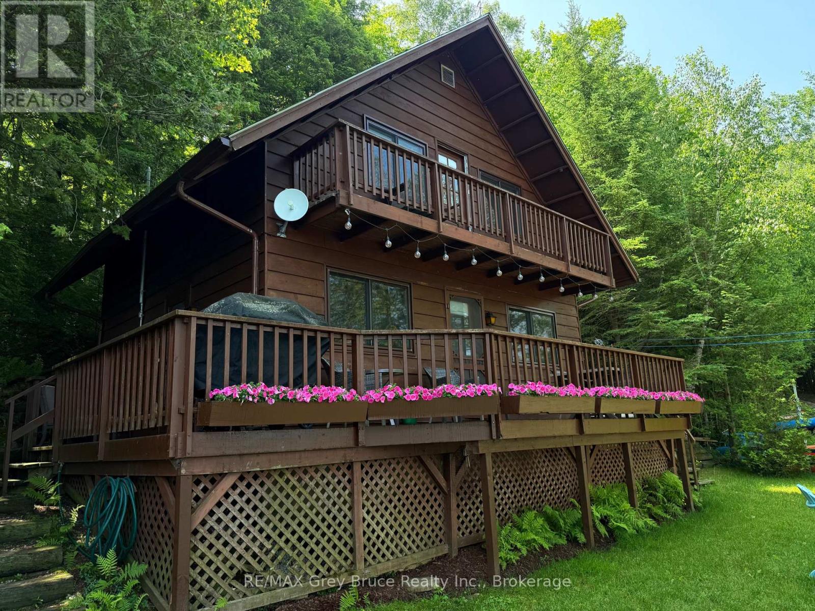 148 Sunnyview Drive Property Photo 1
