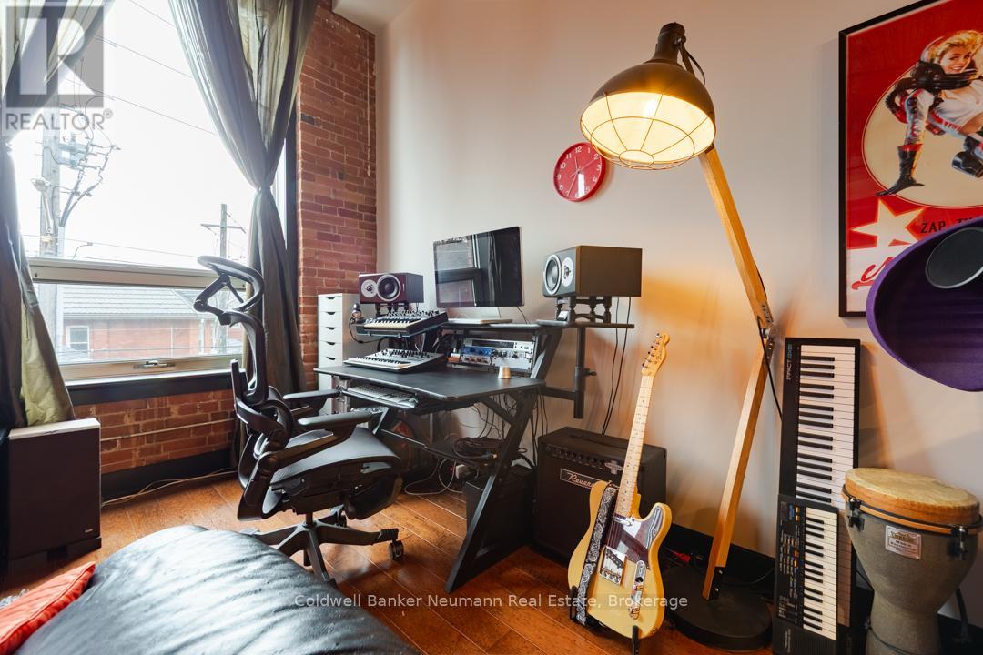 221 - 26 Ontario Street Property Photo 3