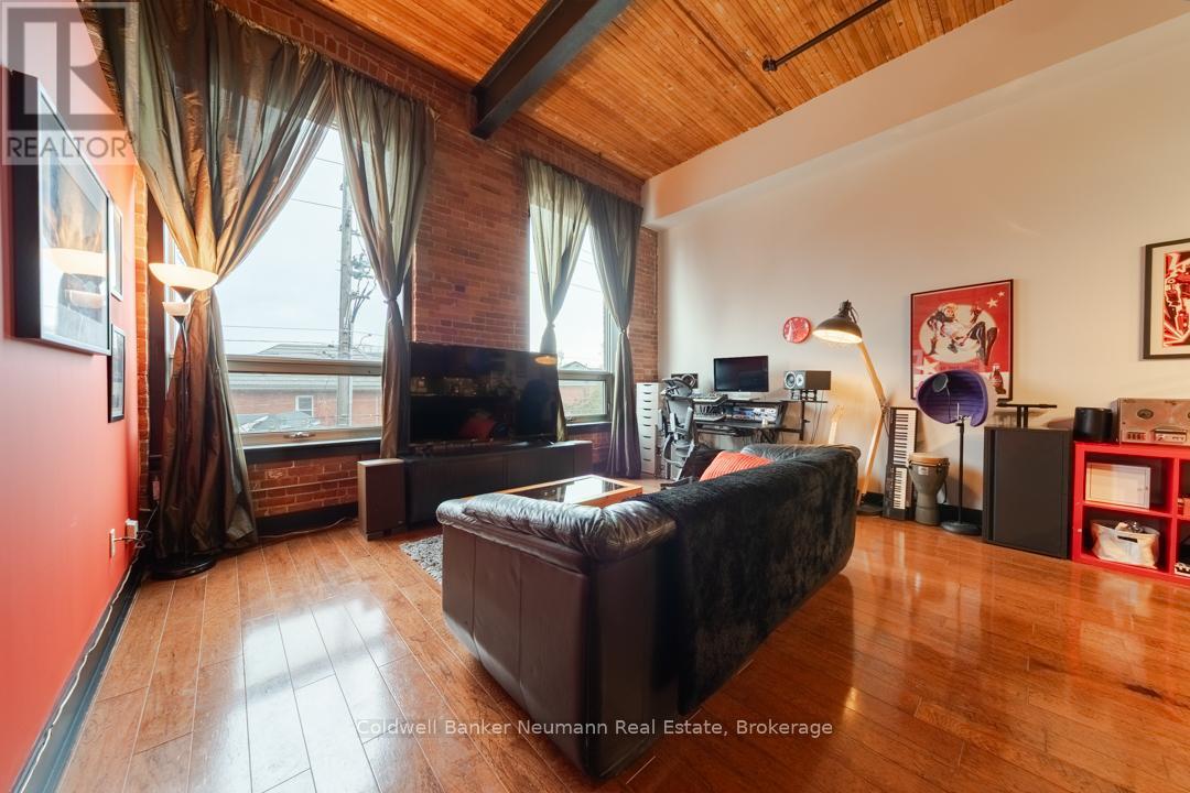221 - 26 Ontario Street Property Photo 4
