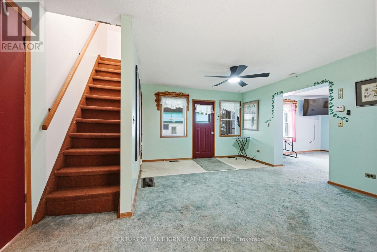 193 St. Lawrence Street E Property Photo 14