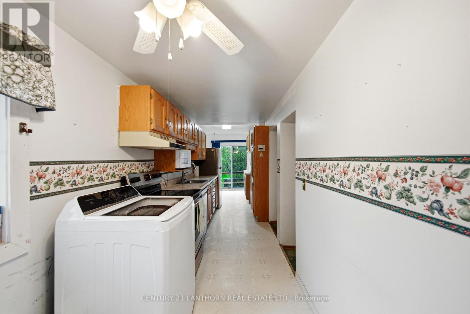 193 St. Lawrence Street E Property Photo 17