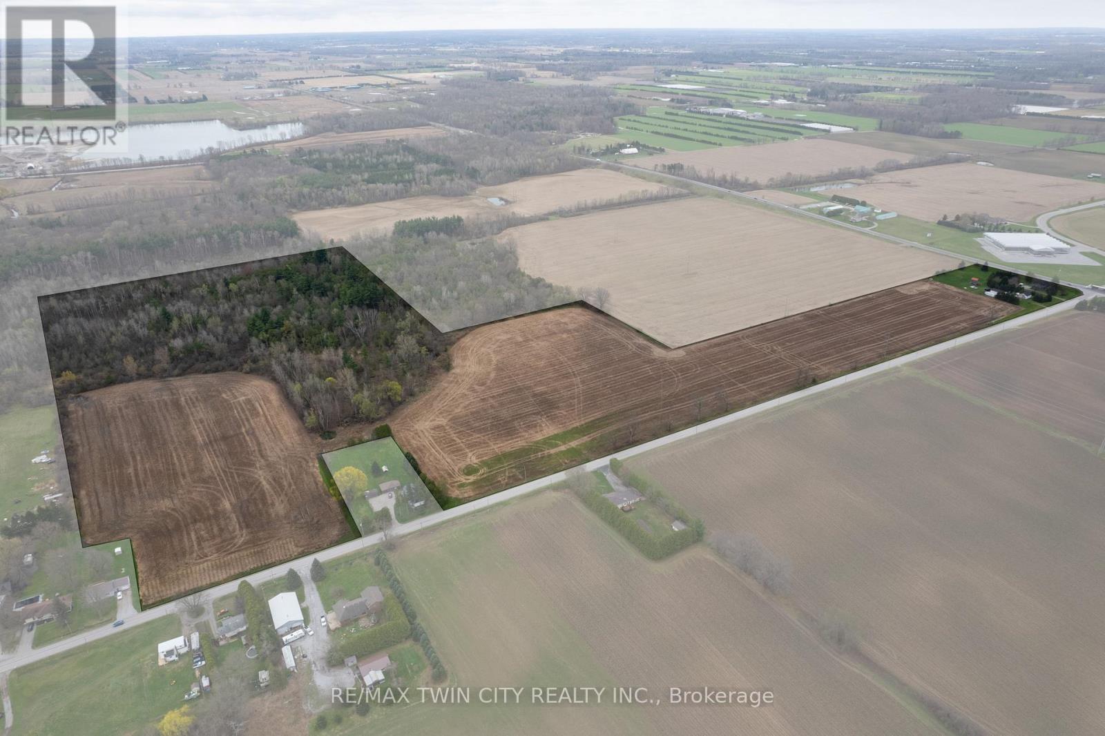 8 CONC. 8 TOWNSEND Property Photo 1
