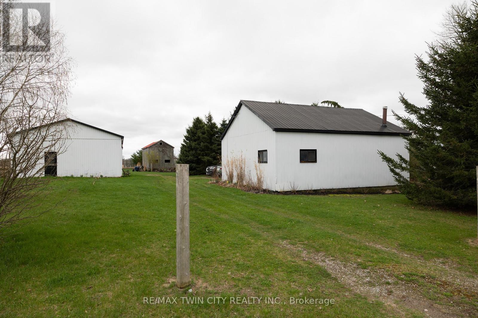 8 Conc. 8 Townsend Property Photo 12