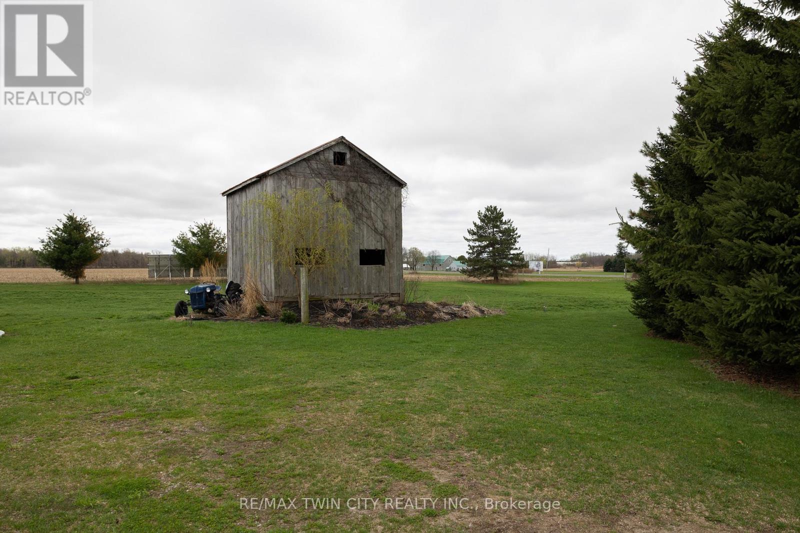 8 Conc. 8 Townsend Property Photo 13