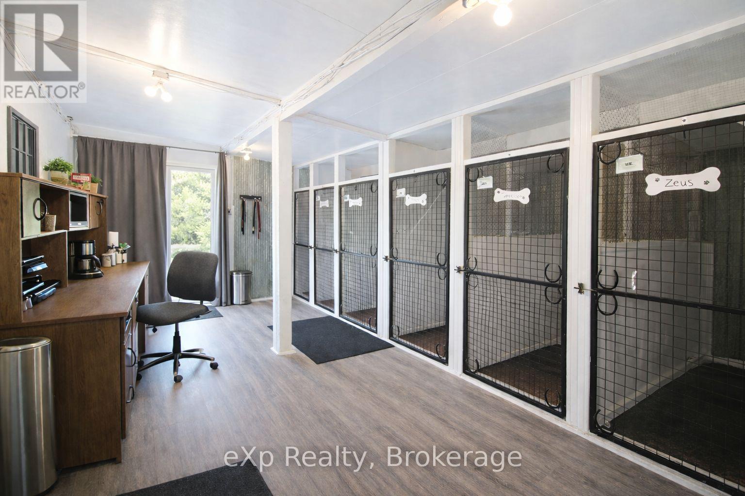 125 Lake Drive Property Photo 4