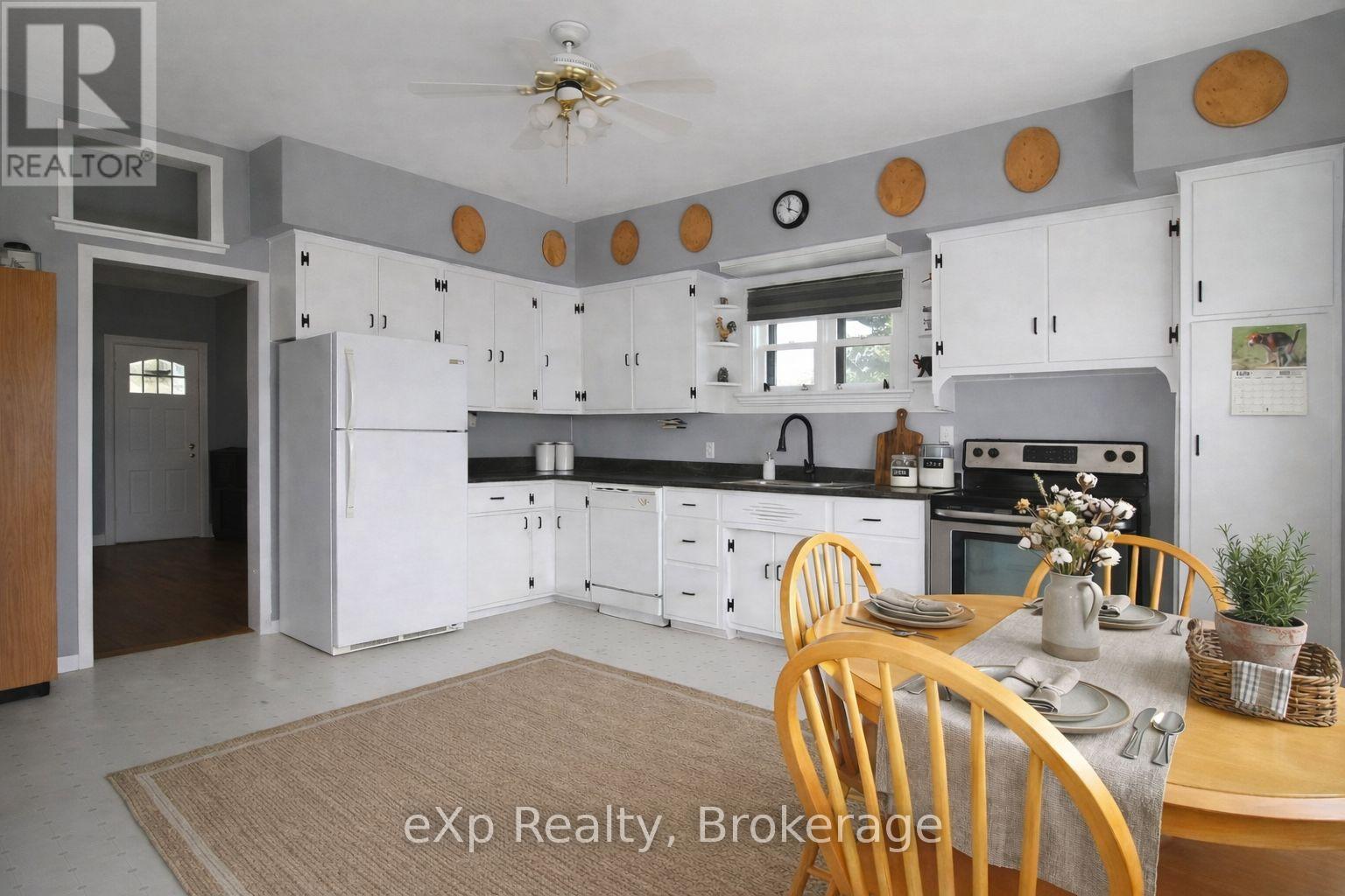 125 Lake Drive Property Photo 20