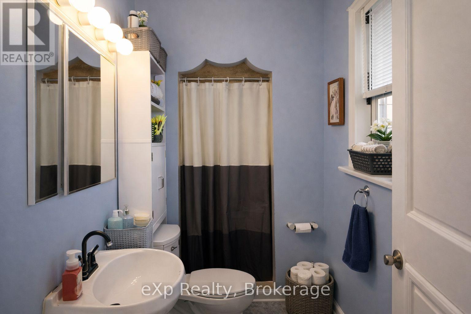 125 Lake Drive Property Photo 23