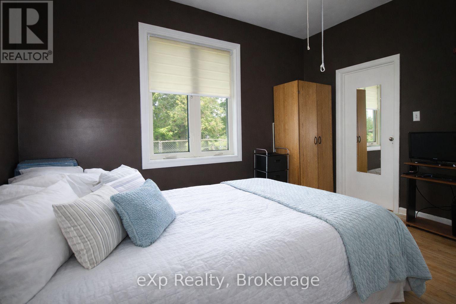125 Lake Drive Property Photo 25