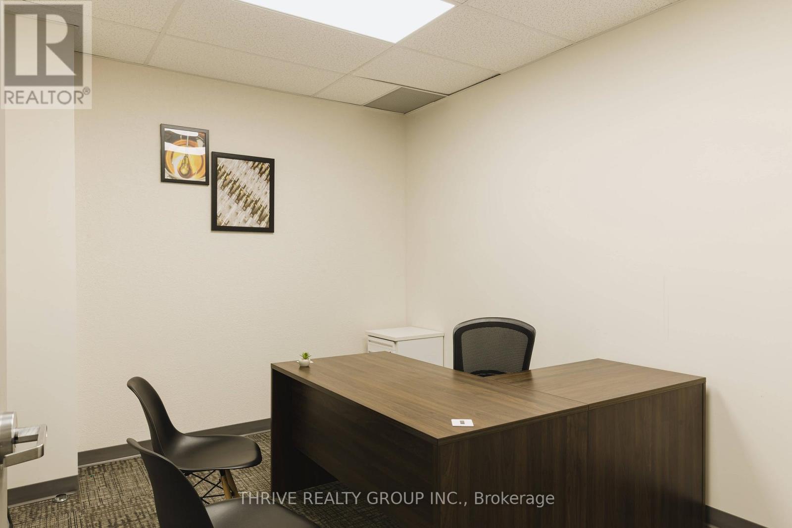 215 - 516 John Street N Property Photo 5