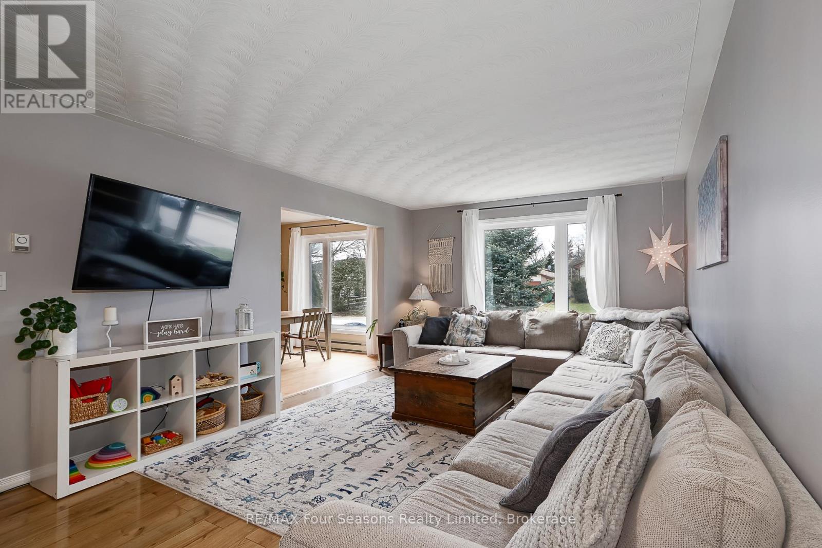 13 Clugston Drive Property Photo 6