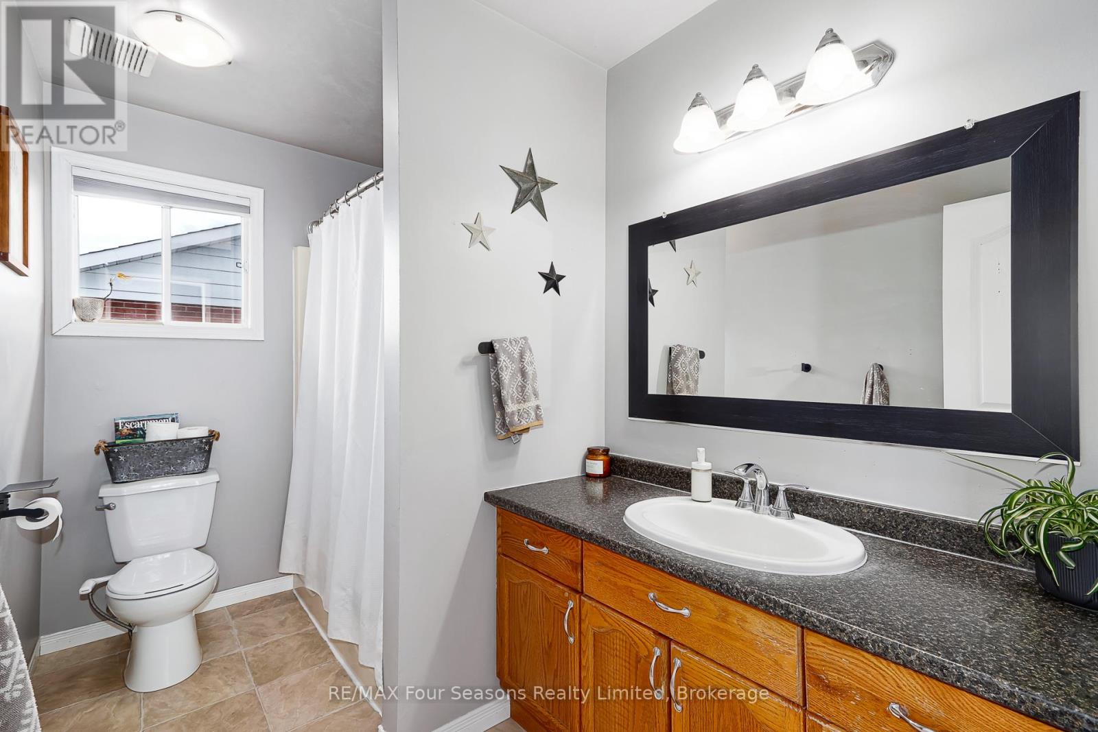 13 Clugston Drive Property Photo 20