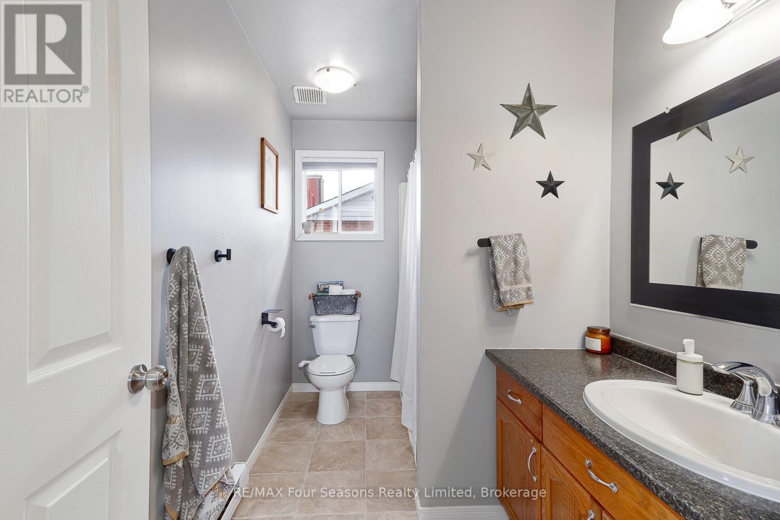 13 Clugston Drive Property Photo 21