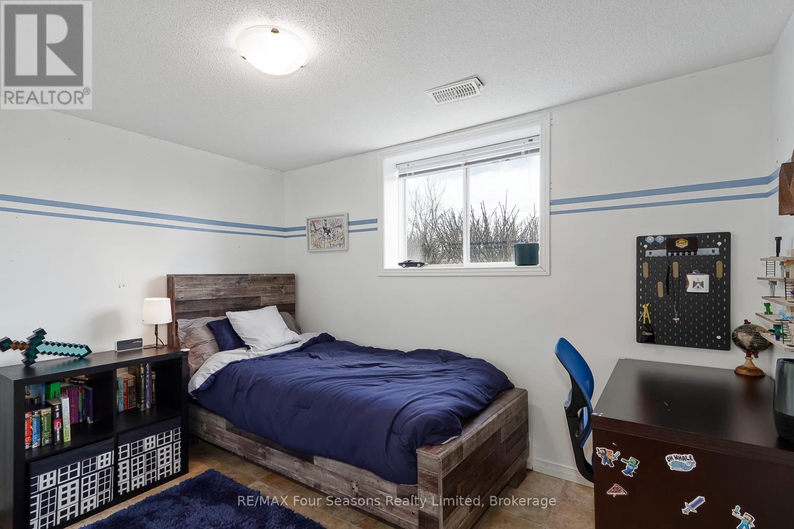 13 Clugston Drive Property Photo 31