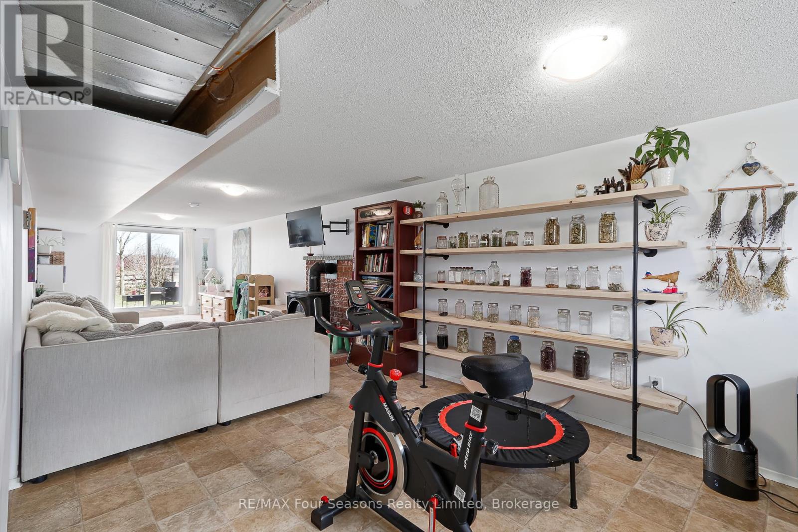 13 Clugston Drive Property Photo 36