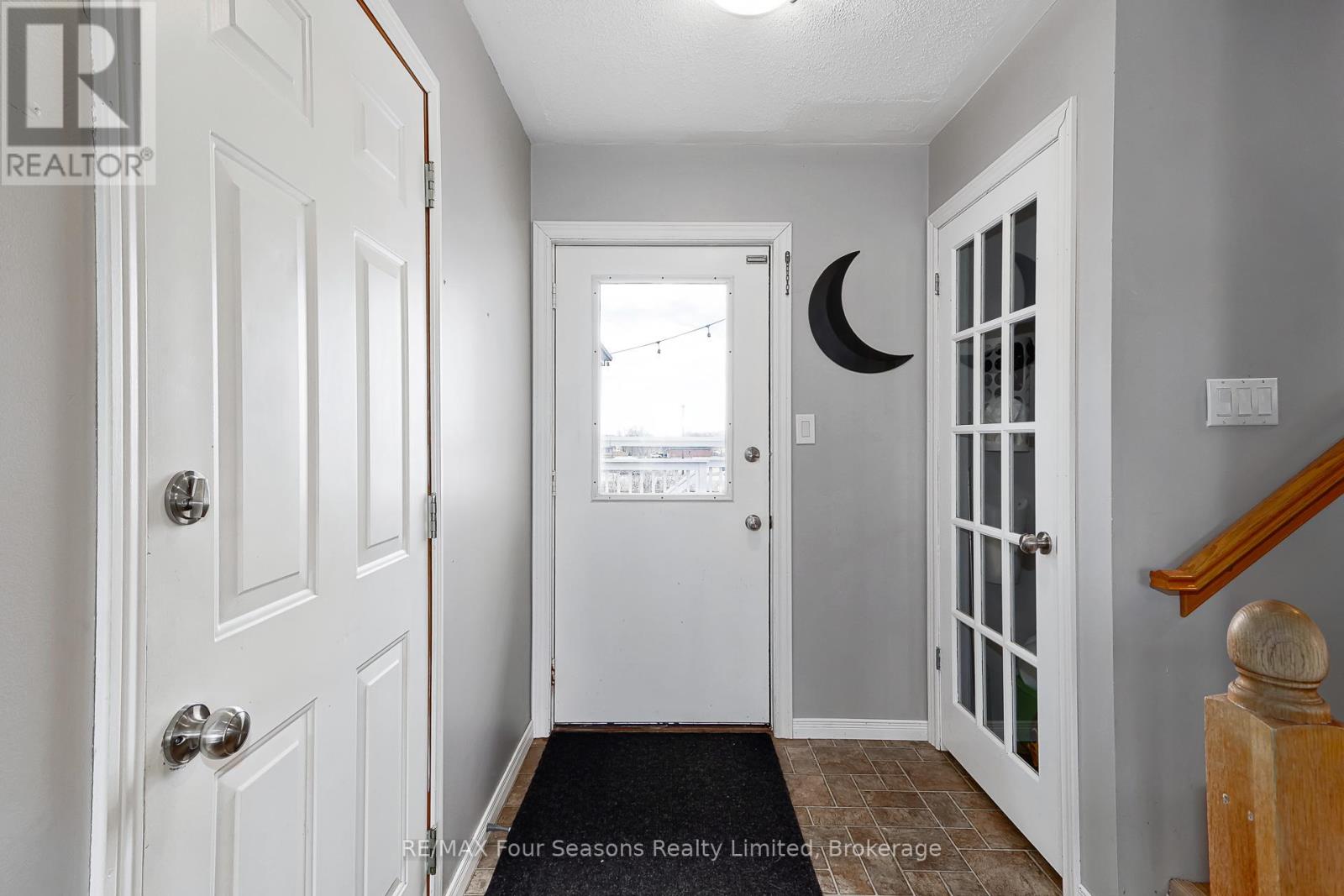 13 Clugston Drive Property Photo 40