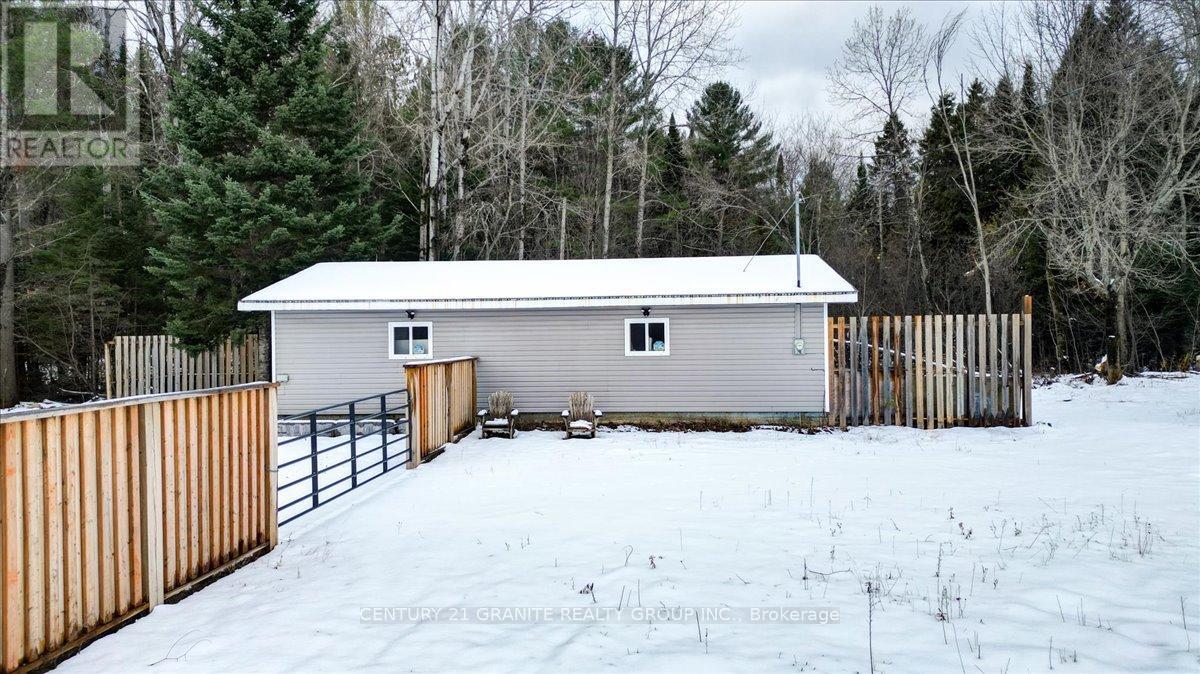 1725 Loop Road Property Photo 10