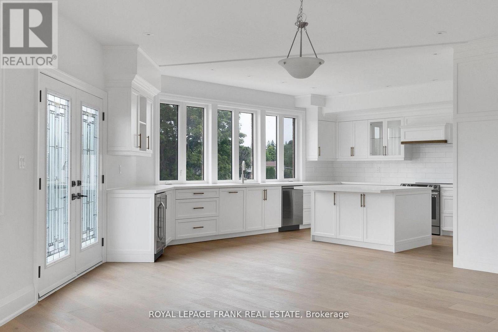42 Pond Street Property Photo 8