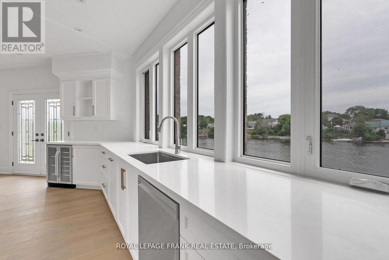 42 Pond Street Property Photo 15