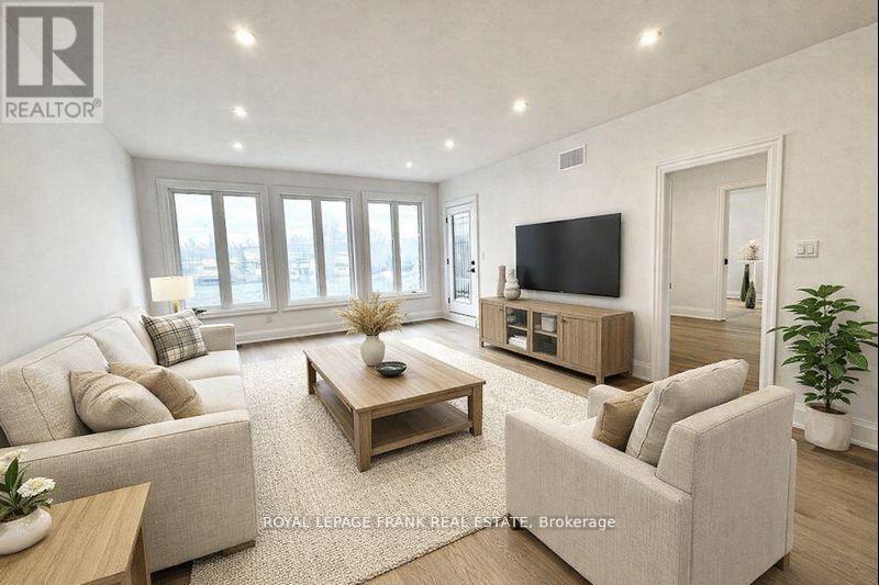 34 Pond Street Property Photo 10