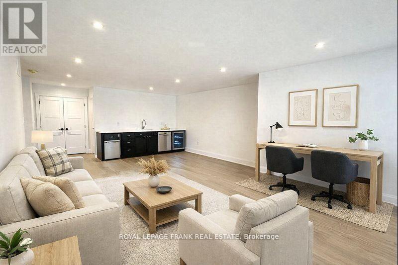 34 Pond Street Property Photo 14