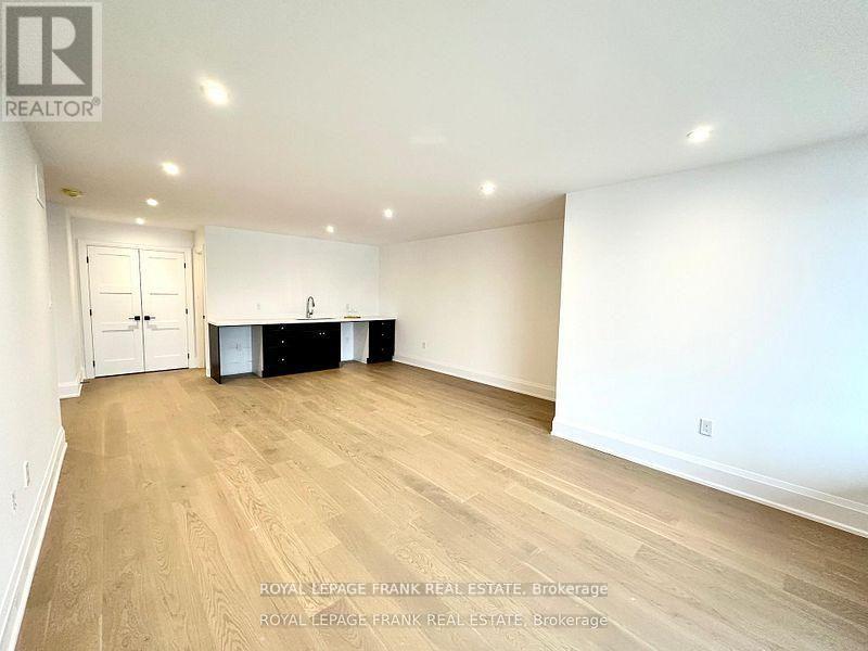 34 Pond Street Property Photo 15