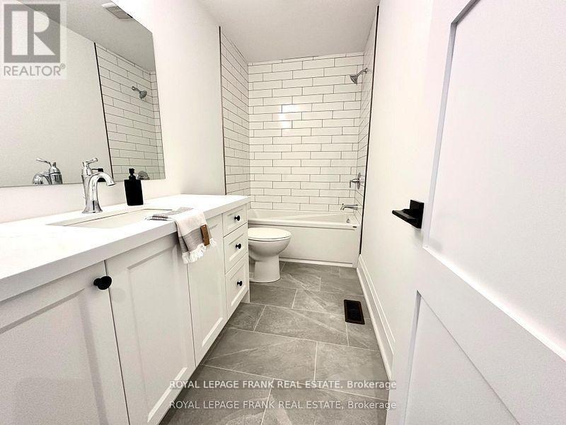 34 Pond Street Property Photo 19