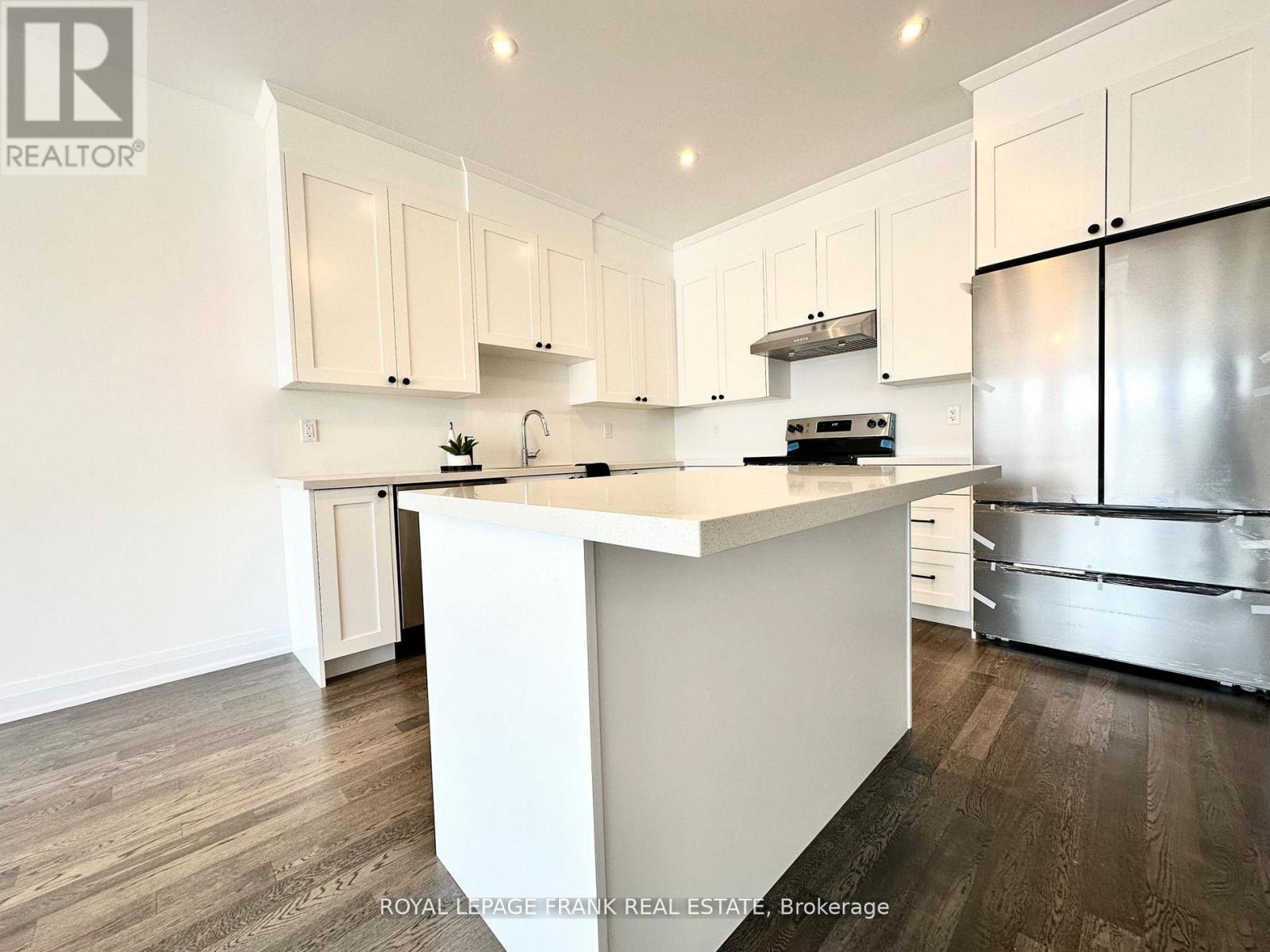 12 Pond Street Property Photo 9