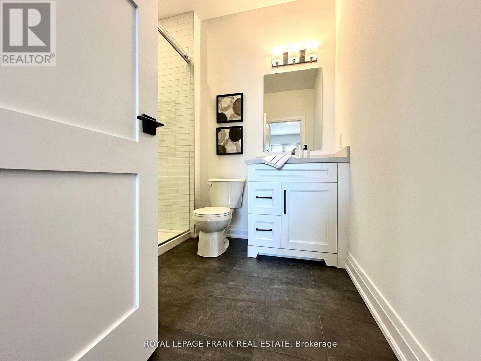 12 Pond Street Property Photo 13