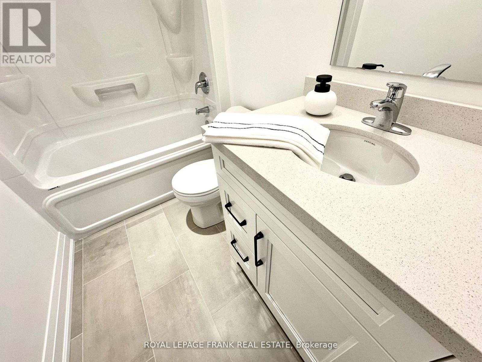 12 Pond Street Property Photo 17