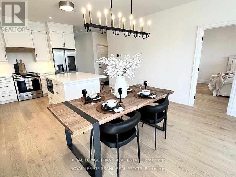 6 Pond Street Property Photo 6