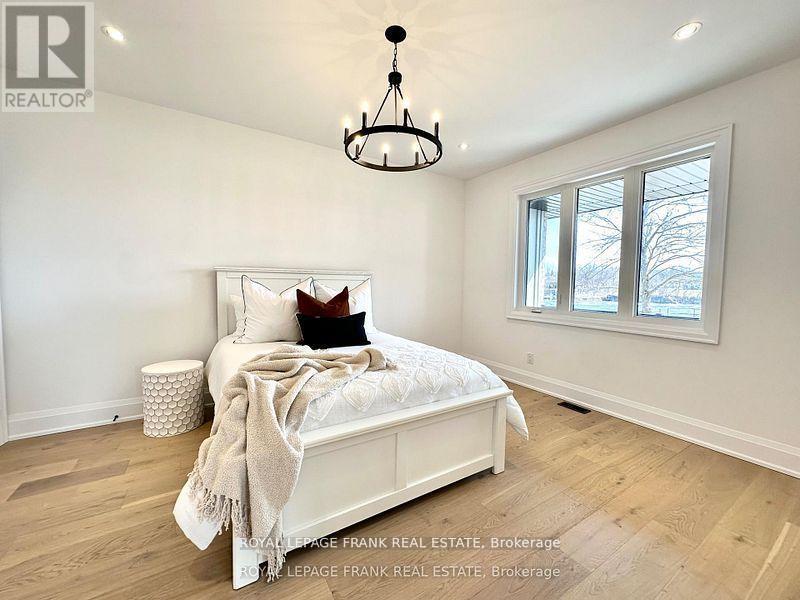 6 Pond Street Property Photo 14