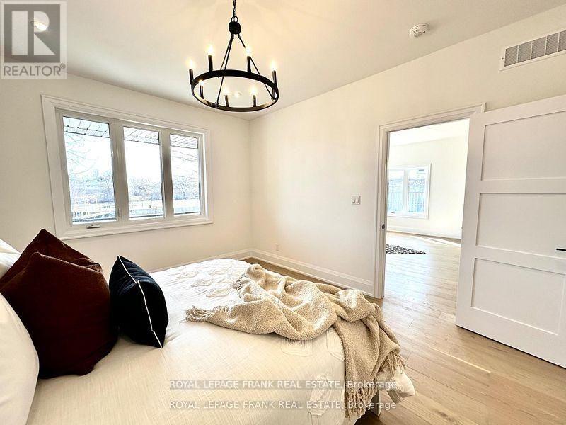 6 Pond Street Property Photo 15