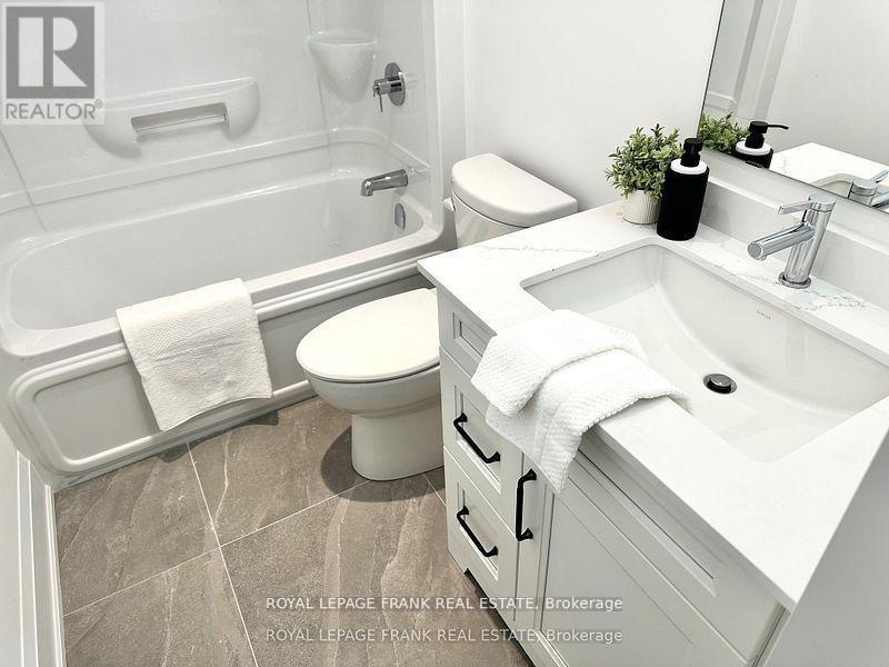 6 Pond Street Property Photo 16