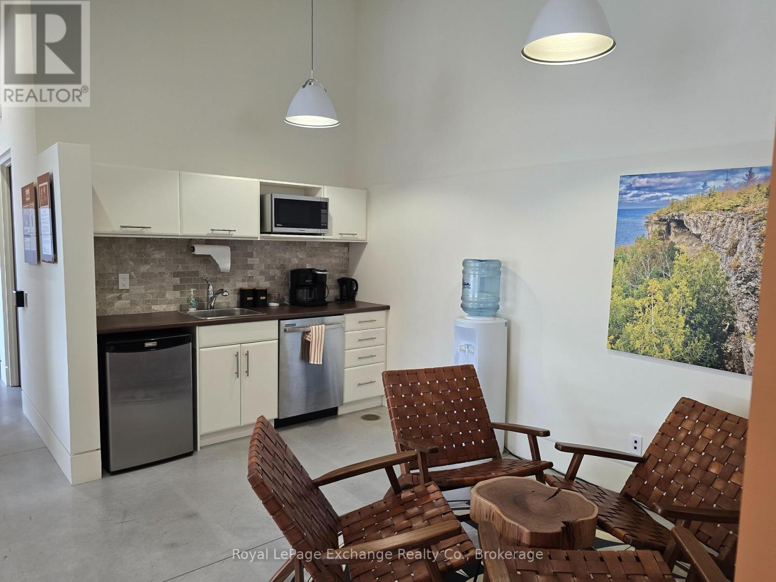Unit 1 - 1246-b Goderich (highway 21) Street N Property Photo 11