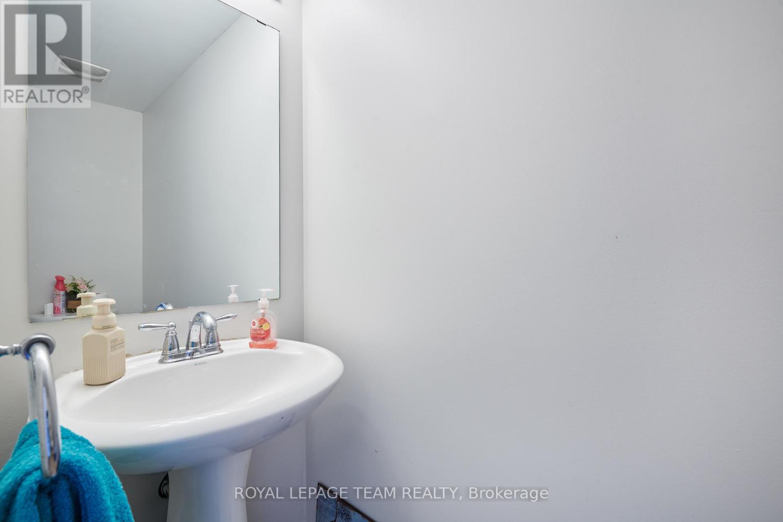 920 Messor Crescent Property Photo 21