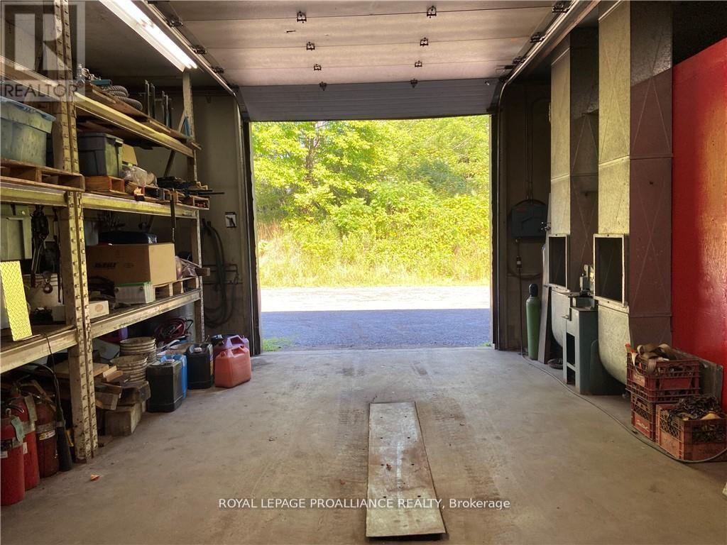 2407 County Road 46 Road Property Photo 6