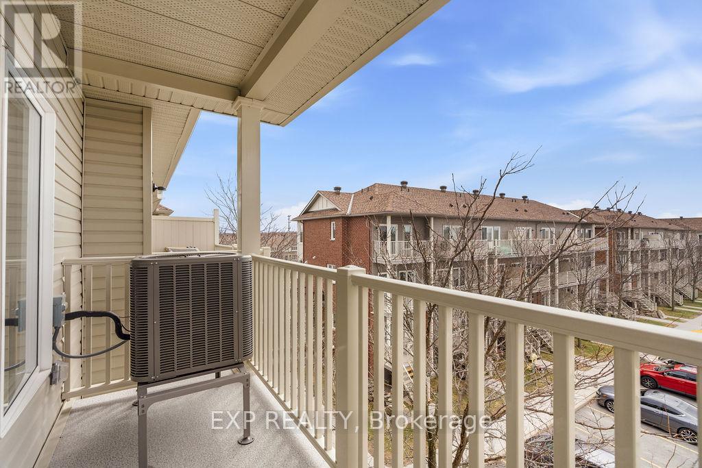 32 - 2621 Longfields Drive Property Photo 32