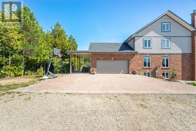 346195 15th Side Road Property Photo 7