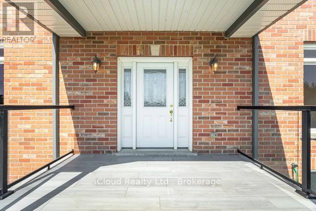 346195 15th Side Road Property Photo 13