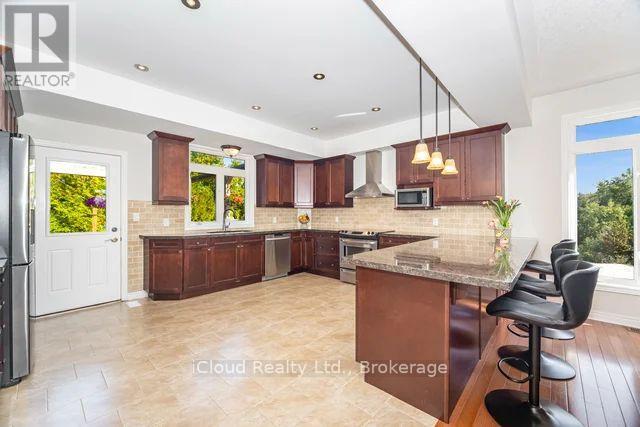 346195 15th Side Road Property Photo 17