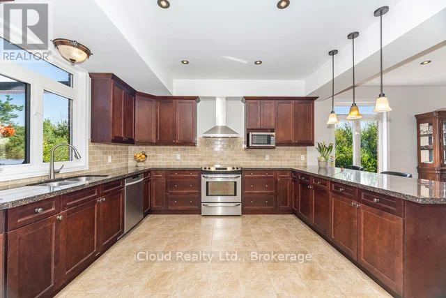 346195 15th Side Road Property Photo 18