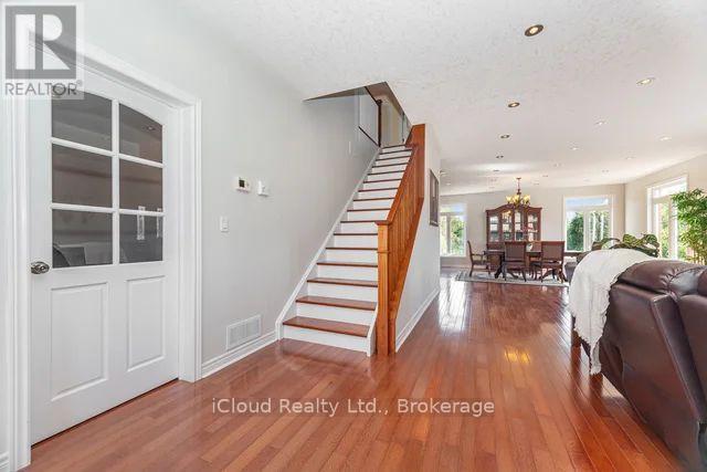 346195 15th Side Road Property Photo 20
