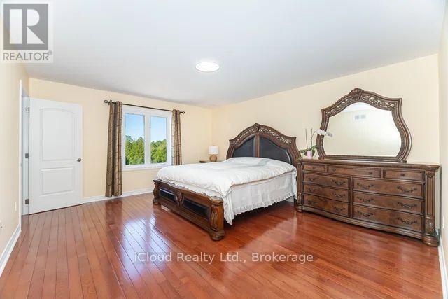346195 15th Side Road Property Photo 24