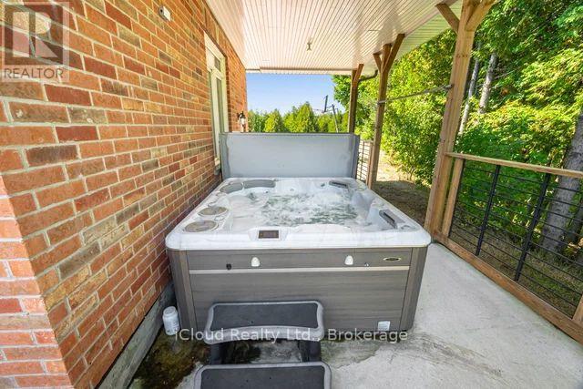346195 15th Side Road Property Photo 39