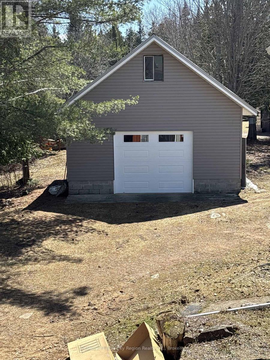 525 Maple Road Property Photo 10