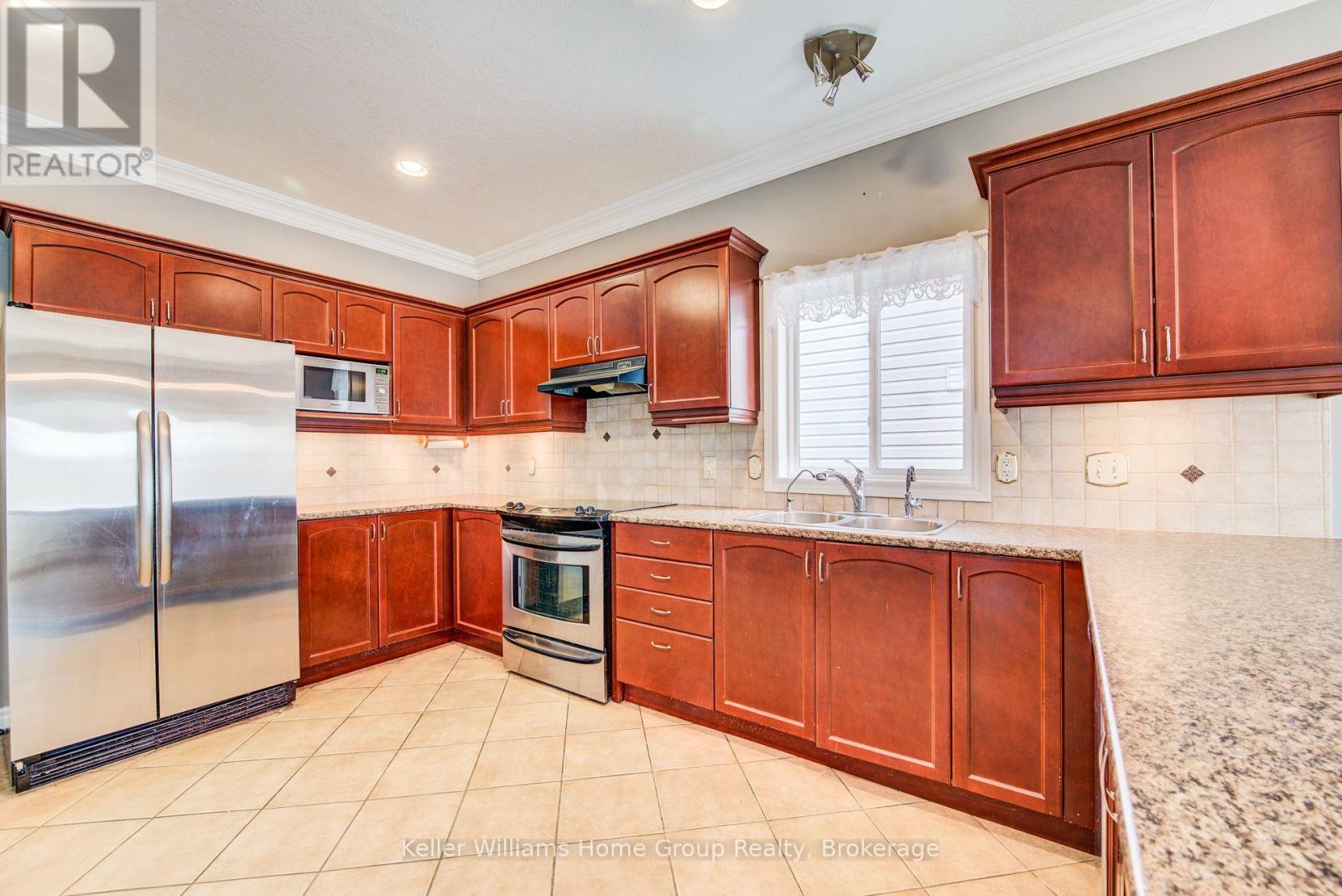 8 Price Street Property Photo 10